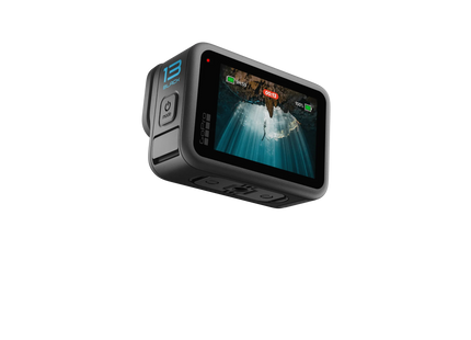 GoPro HERO13 Black vista lateral derecha con puerto de carga USB-C