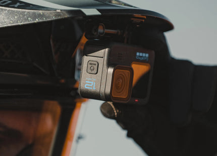 GoPro HERO12 Black en uso bajo el agua demostrando resistencia sumergible