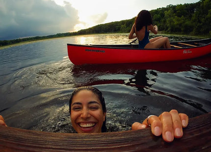 GoPro Cámara de Acción 4K con Luz LED, LIT HERO