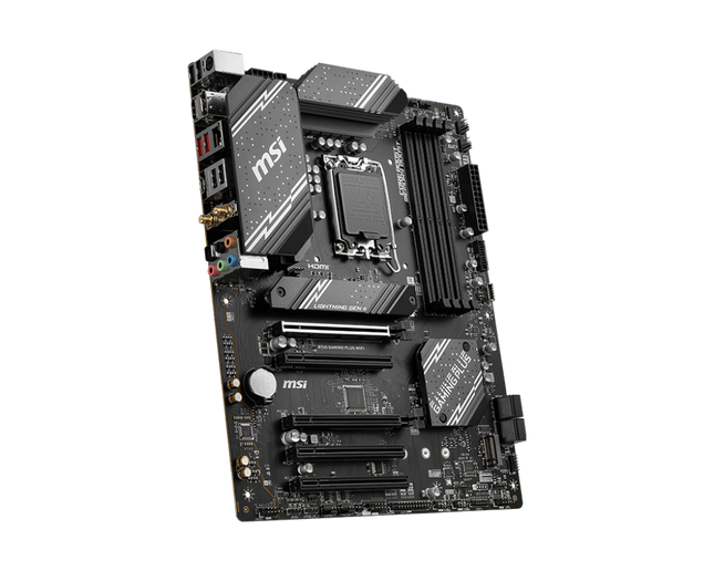 MSI B760 Gaming Plus WiFi vista diagonal mostrando slots DDR5 y conectores