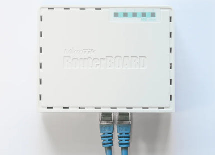 MikroTik Router hEX 5 Puertos Gigabit Ethernet, RB750Gr3