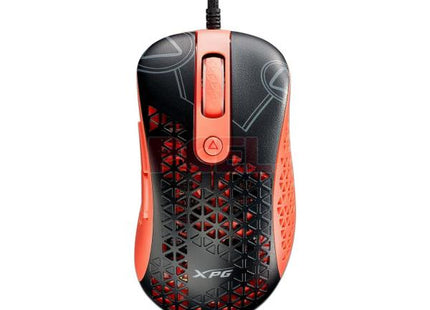 Mouse gaming XPG Slingshot negro con detalles coral, vista frontal con iluminación RGB activada