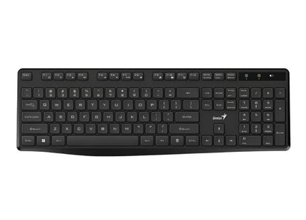 Teclado Genius KB-7200 en ambiente de oficina sobre escritorio