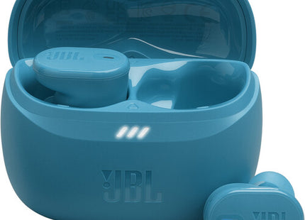 Audífonos JBL Tune Buds 2 True Wireless con estuche de carga sobre fondo blanco