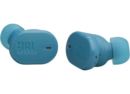 JBL Tune Buds 2 en uso, persona usando audífonos True Wireless para llamadas