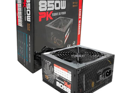 Fuente de poder Eagle Warrior PK850E5B001C 850W vista frontal con ventilador de 12 cm