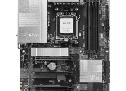 Vista frontal completa de la tarjeta madre MSI PRO B850-P WiFi AM5 DDR5 formato ATX con todos sus conectores y slots