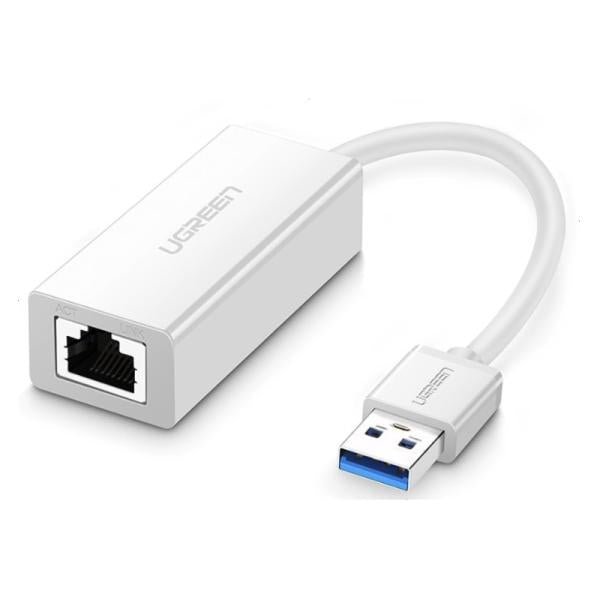 Adaptador de red UGREEN CR111 USB-A a RJ45 1000Mbps vista frontal con conector Ethernet
