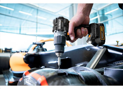 DEWALT combo McLaren DCK200ME2GT-B3 caja TSTAK