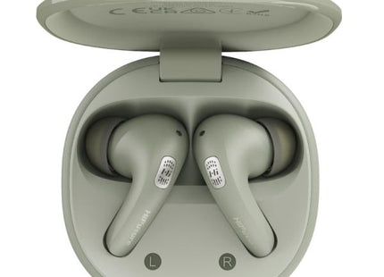 Audífonos HiFuture FlyBuds4 AI color verde con estuche de carga cerrado sobre fondo blanco