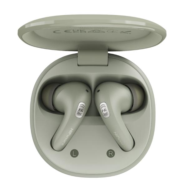 Audífonos HiFuture FlyBuds4 AI color verde con estuche de carga cerrado sobre fondo blanco