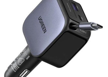 Cargador de carro retráctil UGREEN EC602 60W con puertos USB-C y USB-A vista frontal
