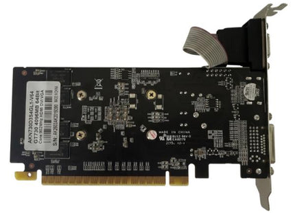 Tarjeta de video ARKTEK GeForce GT 730 4GB DDR3 vista frontal con ventilador y disipador