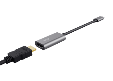 Trust Dalyx 23774 en uso transmitiendo video 4K Ultra HD