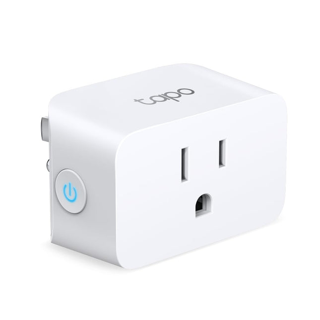 Mini enchufe inteligente TP-Link Tapo P125 vista frontal en tomacorriente blanco