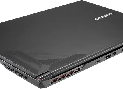 Touchpad y área de descanso GIGABYTE G5 vista detallada