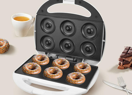 Máquina para donas Winning Star en uso preparando donas caseras