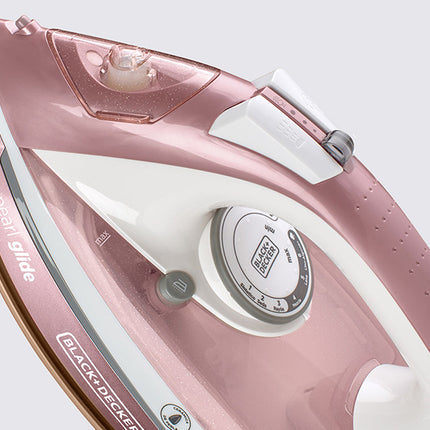 Plancha de Ropa Black+Decker Pearl Glide IR23972 | 1200 W