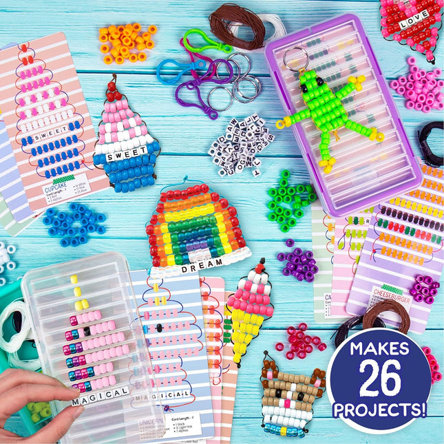Ultimate Bead Pets - Kit de Manualidades para Niños - Crea 26 Llaveros con Cuentas y Plantillas Divertidas