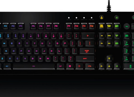 Detalle teclas membrana Teclado Gaming Logitech G213 con iluminación LED multicolor
