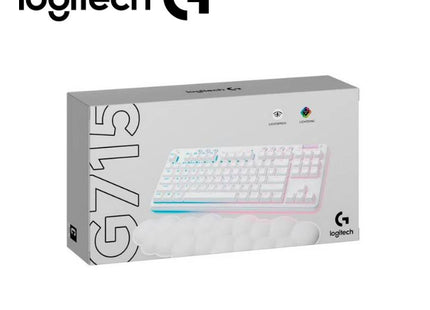 Teclado Logitech G715 desde ángulo superior mostrando distribución completa inglés y switches mecánicos