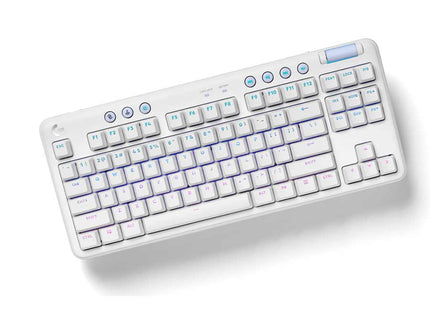 Vista lateral del teclado Logitech G715 mostrando perfil de teclas mecánicas y reposamanos acolchado