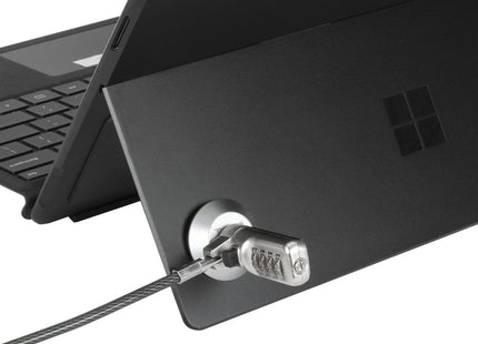Adaptador de ranura para bloqueo Targus ASP001GLX instalado en tableta
