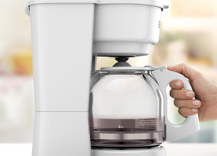 Cafetera Black + Decker CM0916W | 12 Tazas | Jarra de Vidrio Duralife™ | Filtro Permanente | Placa Antiadhente | Color Blanco | 900W