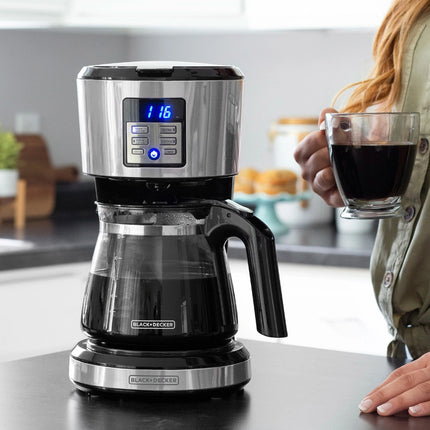 Cafetera Black+Decker CM1331S‑LA | 12 Tazas | 975 W | Digital Programable 24 h | Vortex™ | Acero Inoxidable