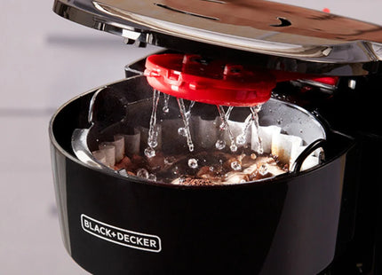 Cafetera Black + Decker CM0915BK-LA | 12 Tazas | Jarra de Vidrio | Sistema Vortex | Color Negro | 900W