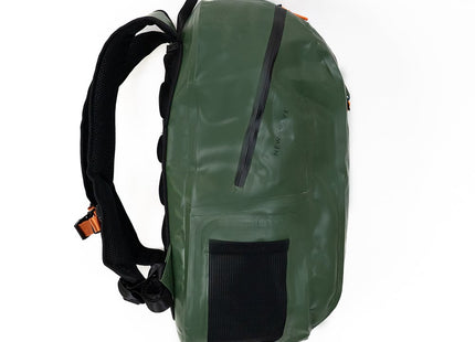 Mochila New Wave Dry Backpack en uso mostrando ajuste y comodidad