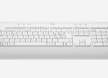 Detalle lateral del teclado Logitech K650 Signature mostrando su perfil alto y ergonomía