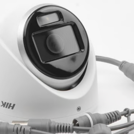 Cámara de Seguridad Analógica Hikvision DS-2CE76U1T-ITMF | 8MP 4K | Turret | 2.8mm | IP67 | Exterior