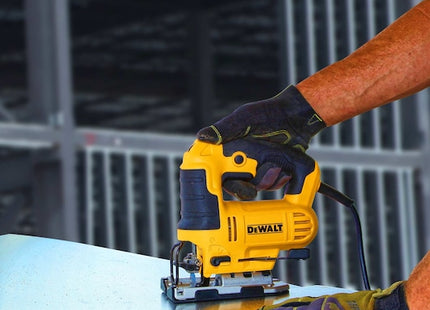 DEWALT sierra caladora DWE300-B3 corte curvo