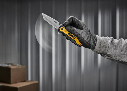 DEWALT DWHT10994 Navaja de Bolsillo con Dientes de Sierra Tanto, Hoja de 3.3"