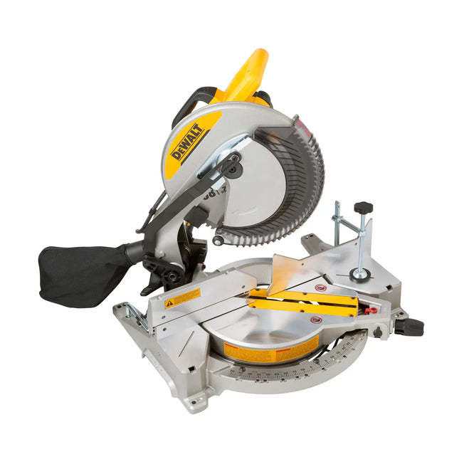 DEWALT DWS715 sierra ingletadora, vista lateral con disco y mango amarillo