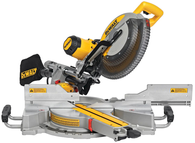 DEWALT DWS780 sierra ingleteadora, vista con bolsa de polvo y base metálica