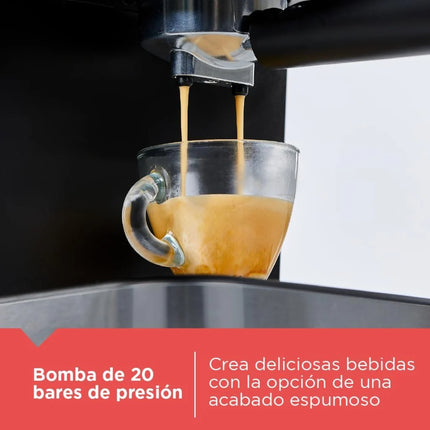 Máquina de Espresso Black+Decker EM0312-0SDLA | 20 Bar | 1.5 L | 1100 W | Vapor manual | Compatible con cápsulas Nespresso