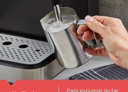 Cafetera Espresso Black + Decker EM0312-0SDLA | 20 Bar | Semiautomática
