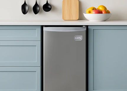 GRS GR 100VCM Refrigeradora Compacta con Escarcha de 3.5 pies³ y 100 L Color Gris