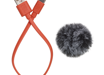 Accesorios incluidos del JBL Quantum Stream Wireless USB-C: parabrisas, cable USB-C y guía rápida