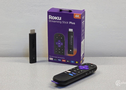 Vista lateral Roku Stick HD 2025 mostrando diseño compacto y portátil
