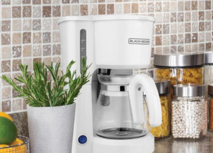 Cafetera Black+Decker CM0701W | 5 Tazas | 650 W | Filtro Permanente | Sneak‑A‑Cup™