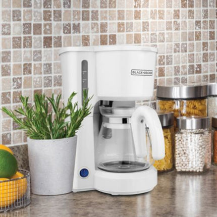 Cafetera Black+Decker CM0701W | 5 Tazas | 650 W | Filtro Permanente | Sneak‑A‑Cup™