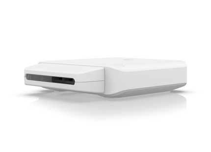 Ubiquiti UniFi Flex USW-Flex Switch 5 Puertos Gigabit con 4 PoE+ para Exterior