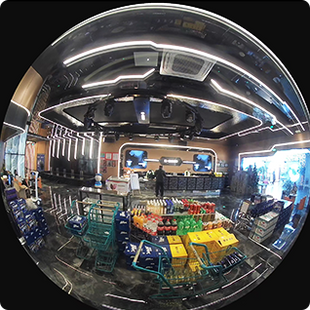 Detalle de lente ojo de pez de cámara EZVIZ E4p para vista 360 grados