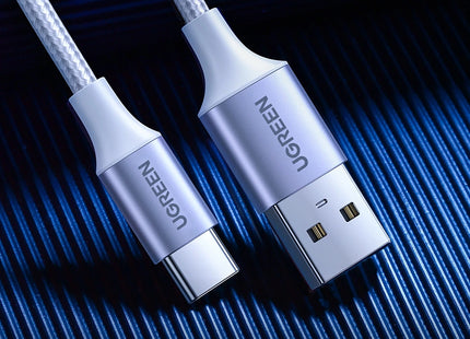 Detalle textura forro nylon cable USB UGREEN US288 resistente