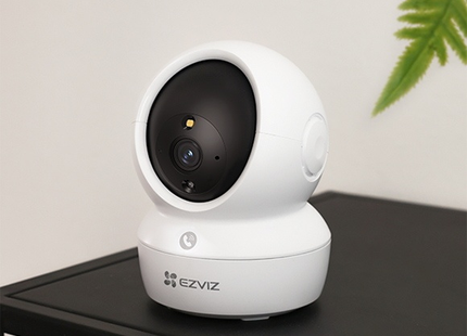 Cámara Ezviz H6c Pro 2K Pan & Tilt | Visión 360°, Detección IA y Audio Bidireccional