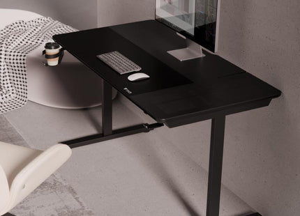Vista completa del escritorio ThunderX3 Lab-X Lite en ambiente de gaming setup