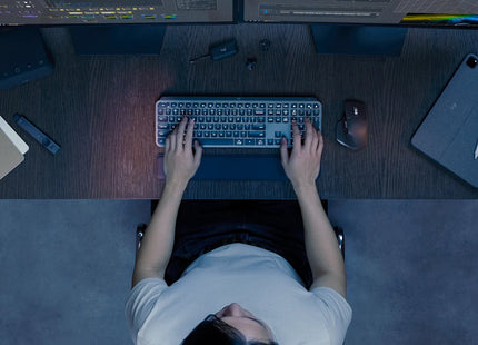 Teclado Logitech MX Keys S vista superior mostrando layout QWERTY inglés completo